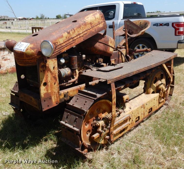 image for item DK0371 1942 Oliver HG42  crawler tractor