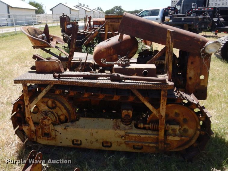 image for item DK0371 1942 Oliver HG42  crawler tractor