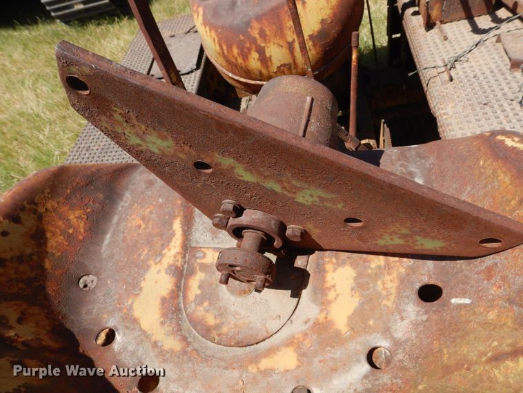 image for item DK0371 1942 Oliver HG42  crawler tractor