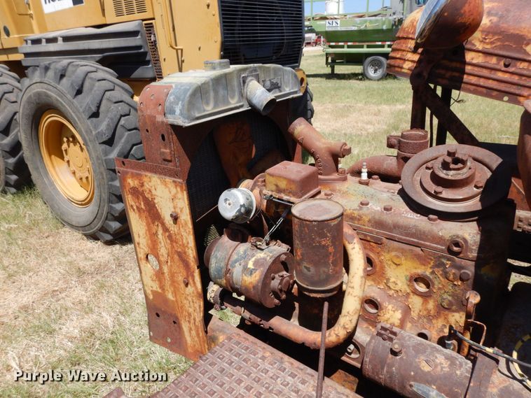 image for item DK0371 1942 Oliver HG42  crawler tractor