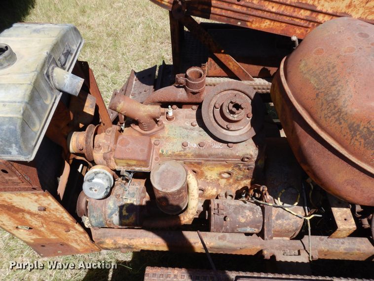 image for item DK0371 1942 Oliver HG42  crawler tractor