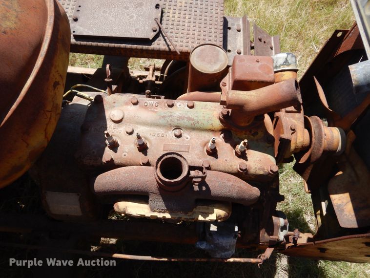 image for item DK0371 1942 Oliver HG42  crawler tractor