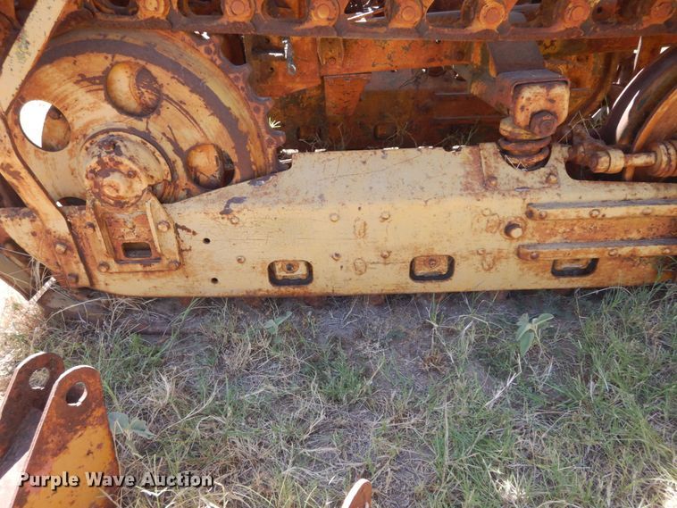 image for item DK0371 1942 Oliver HG42  crawler tractor