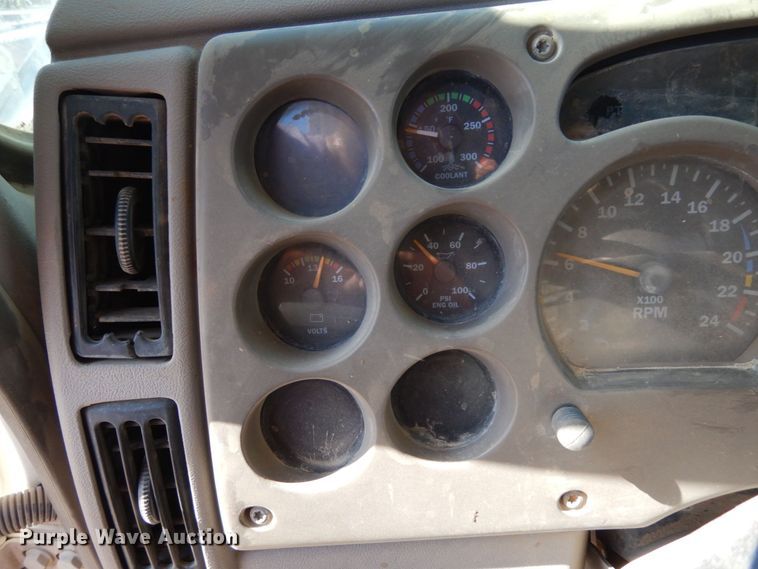 image for item DK0383 2007 Mack CHN613  dump truck