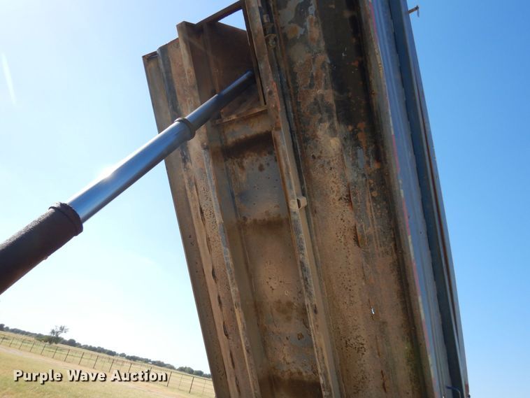 image for item DK0383 2007 Mack CHN613  dump truck