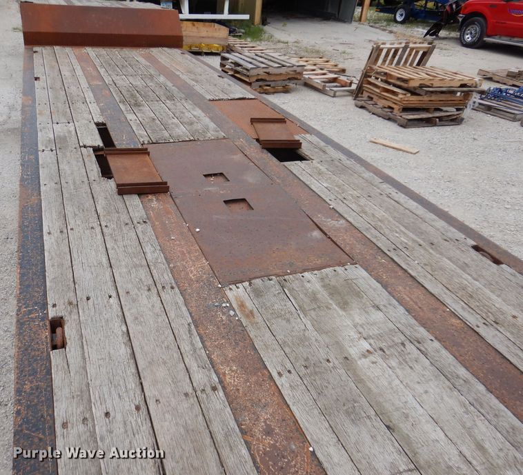 image for item DK2020 2003 Trail King TK60MG-482  lowboy equipment trailer