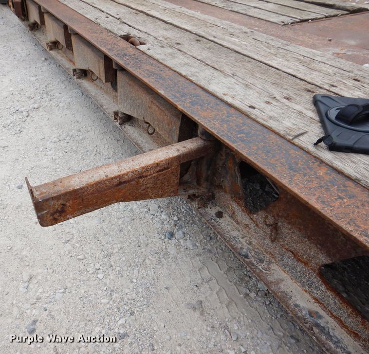 image for item DK2020 2003 Trail King TK60MG-482  lowboy equipment trailer