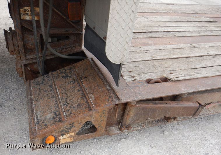 image for item DK2020 2003 Trail King TK60MG-482  lowboy equipment trailer