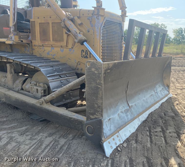 image for item DK6270 1980 Caterpillar D6D  dozer