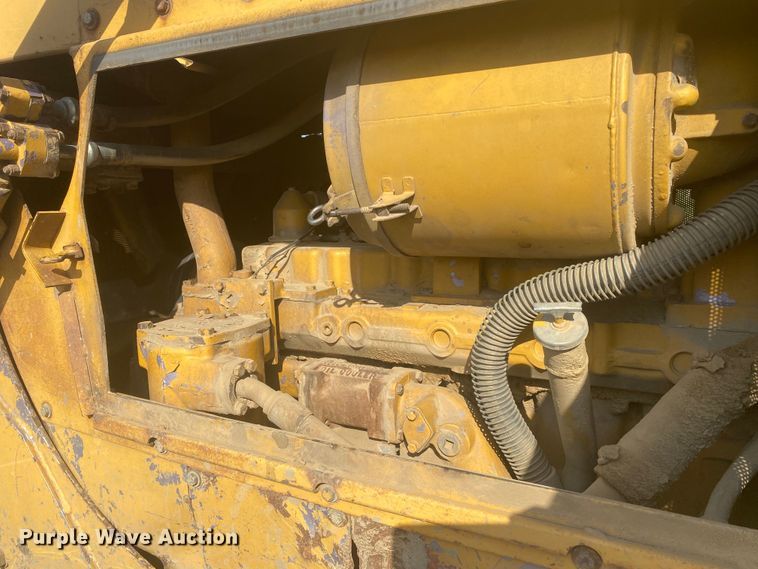 image for item DK6270 1980 Caterpillar D6D  dozer