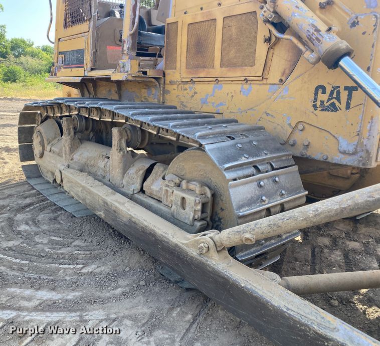 image for item DK6270 1980 Caterpillar D6D  dozer