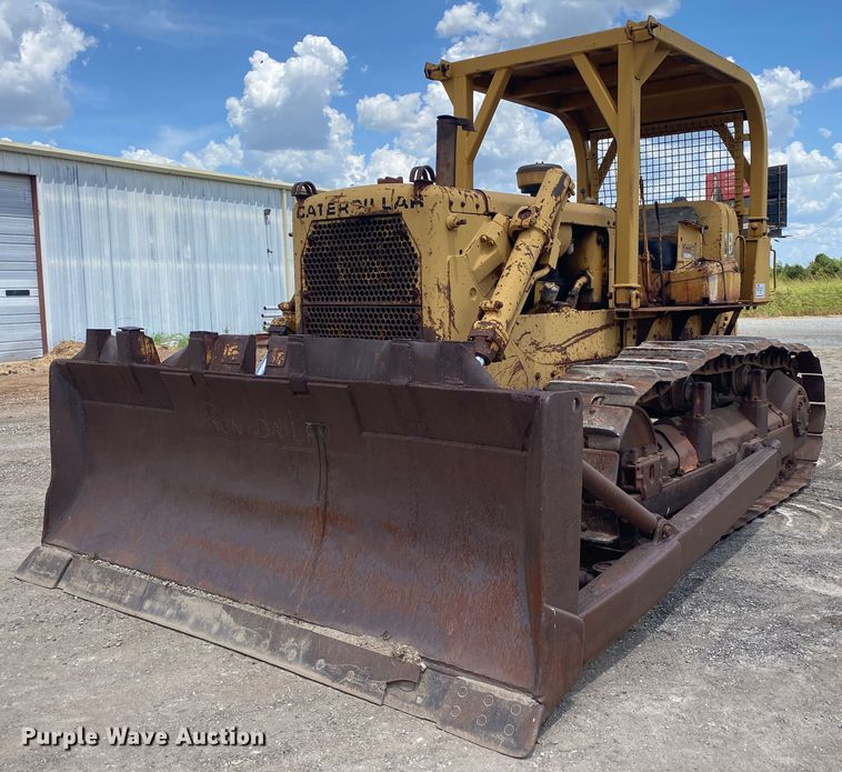 image for item DK6282 1967 Caterpillar D6C  dozer