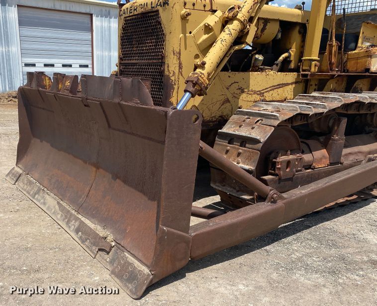 image for item DK6282 1967 Caterpillar D6C  dozer