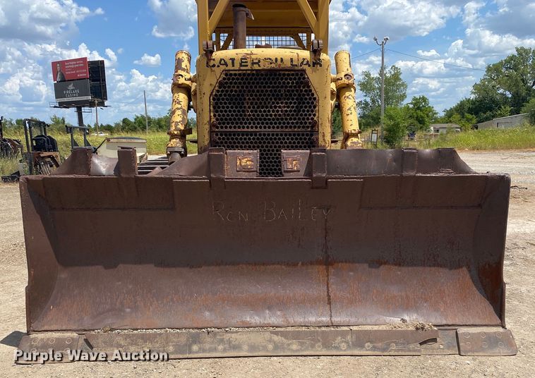 image for item DK6282 1967 Caterpillar D6C  dozer