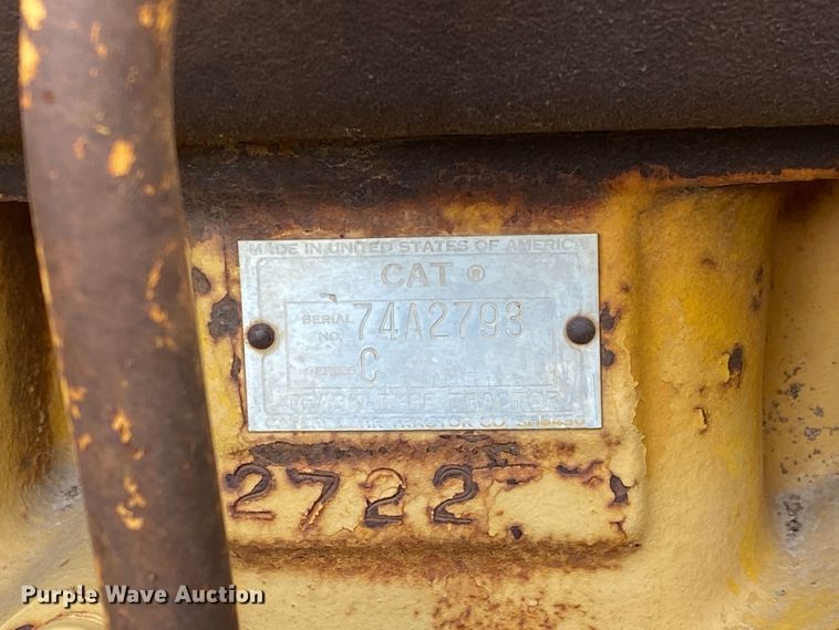 image for item DK6282 1967 Caterpillar D6C  dozer