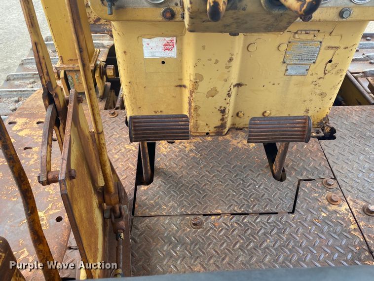 image for item DK6282 1967 Caterpillar D6C  dozer