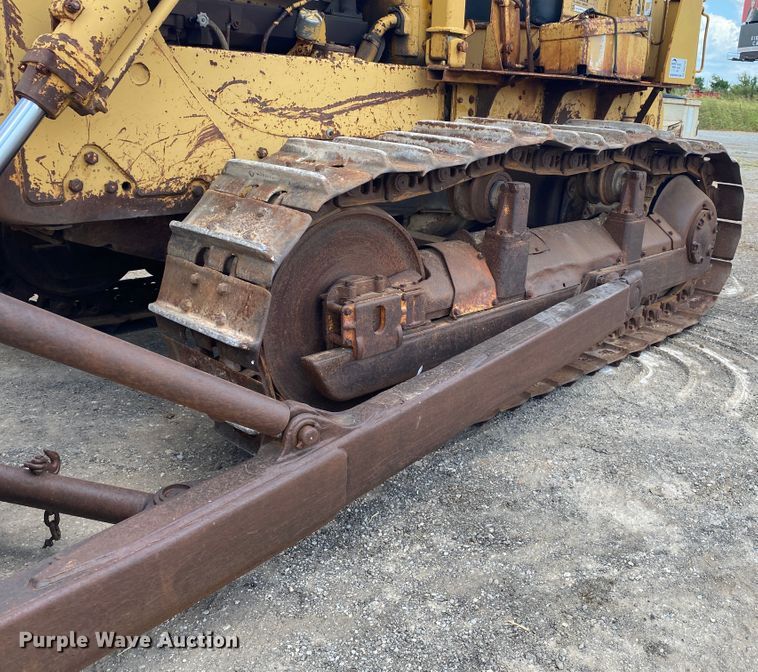 image for item DK6282 1967 Caterpillar D6C  dozer