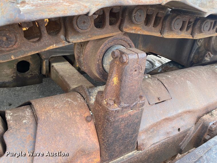 image for item DK6282 1967 Caterpillar D6C  dozer