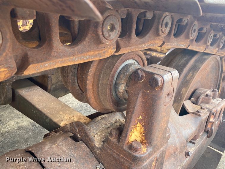 image for item DK6282 1967 Caterpillar D6C  dozer