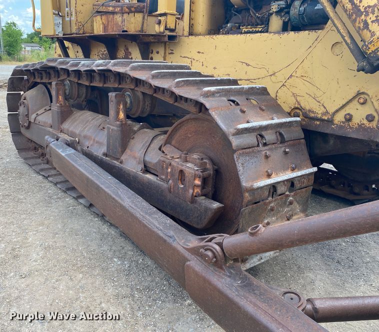 image for item DK6282 1967 Caterpillar D6C  dozer