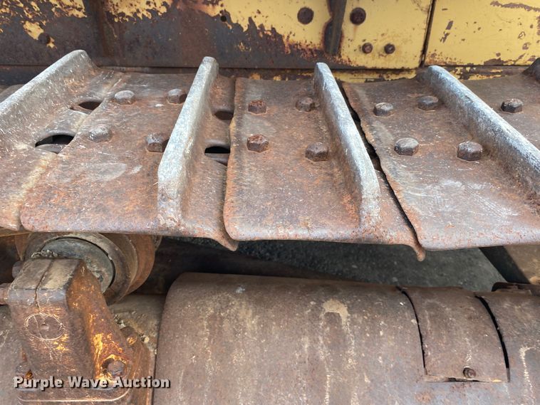 image for item DK6282 1967 Caterpillar D6C  dozer