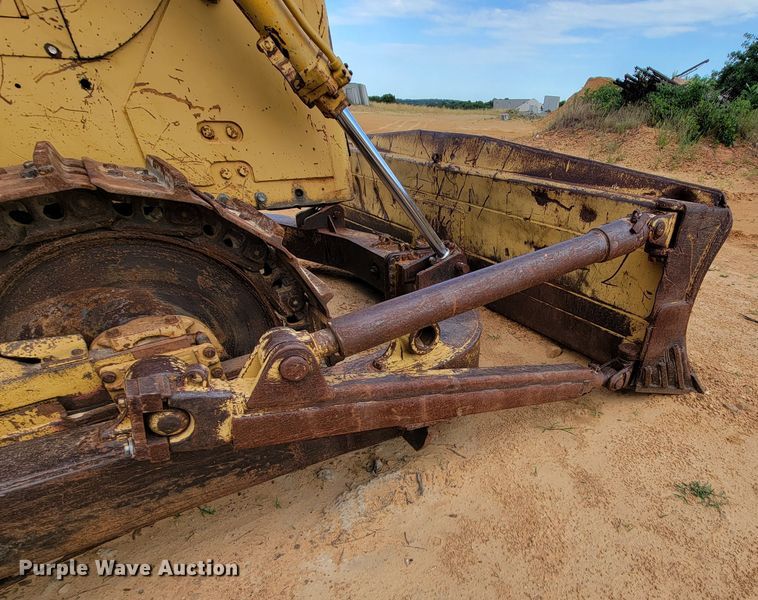 image for item DK6283 1974 Caterpillar D8K  dozer