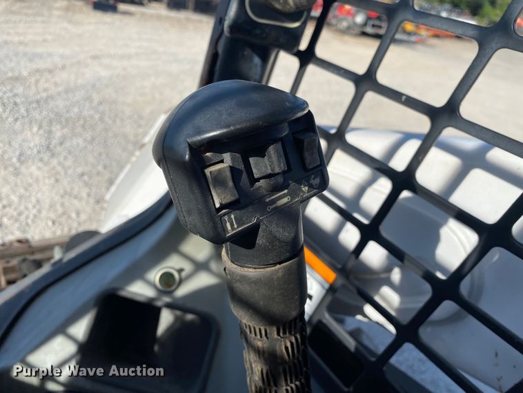 image for item DK6285 2014 Bobcat S530  skid steer loader