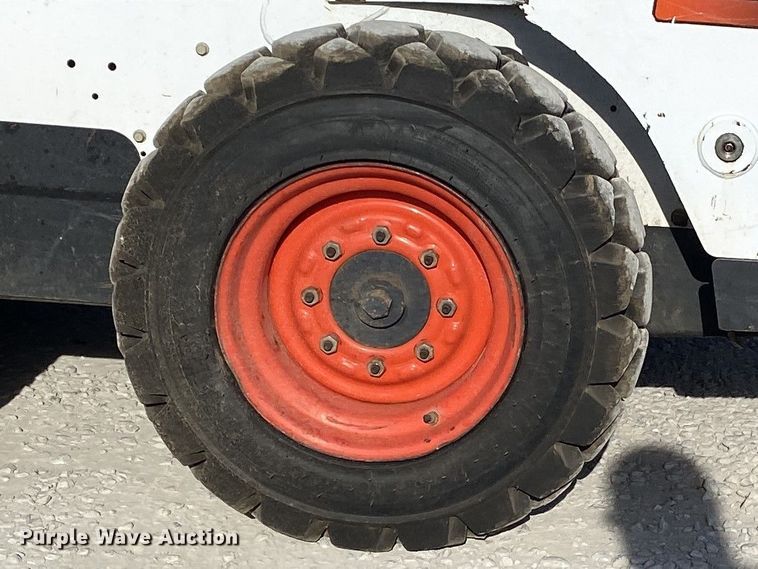 image for item DK6285 2014 Bobcat S530  skid steer loader