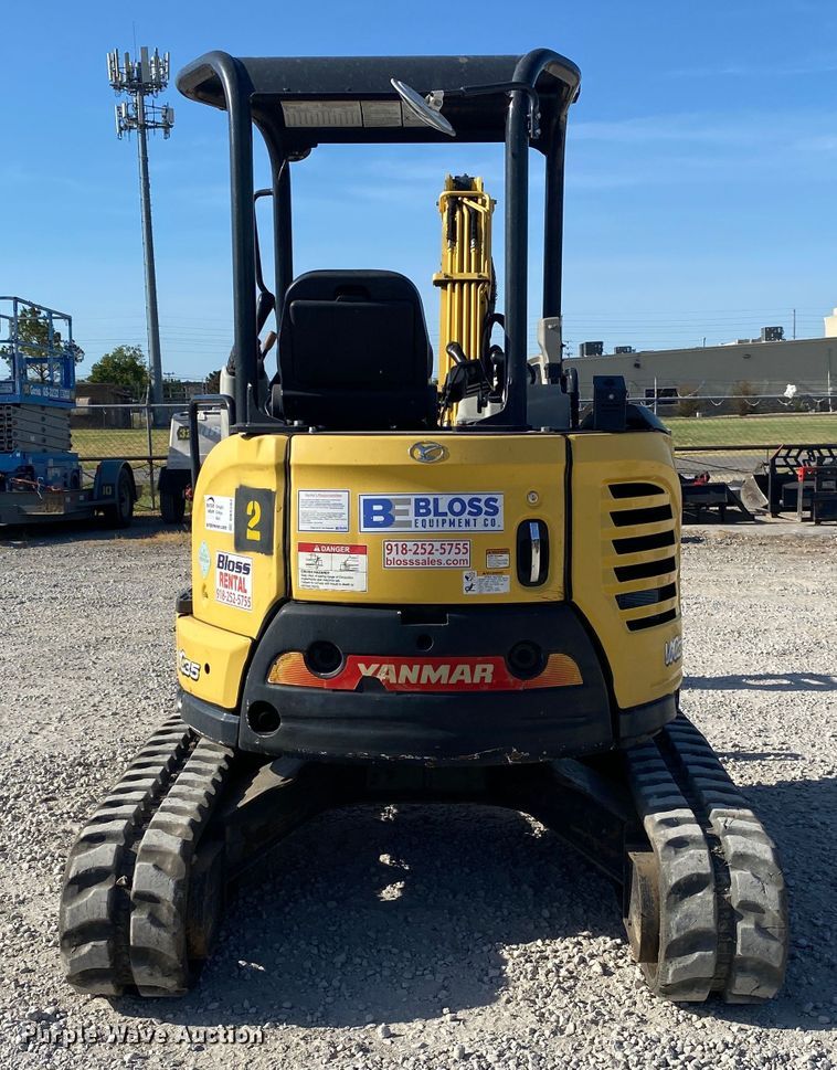image for item DK6287 2016 Yanmar VI035-6A  mini excavator