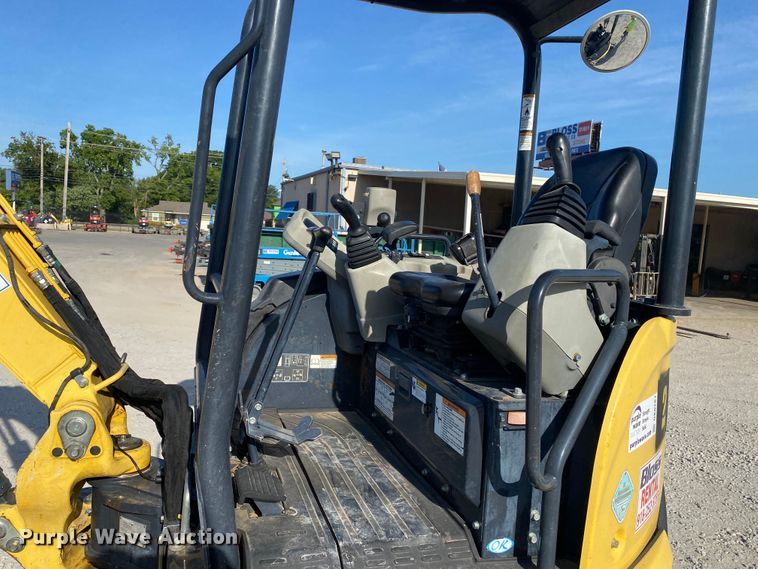 image for item DK6287 2016 Yanmar VI035-6A  mini excavator