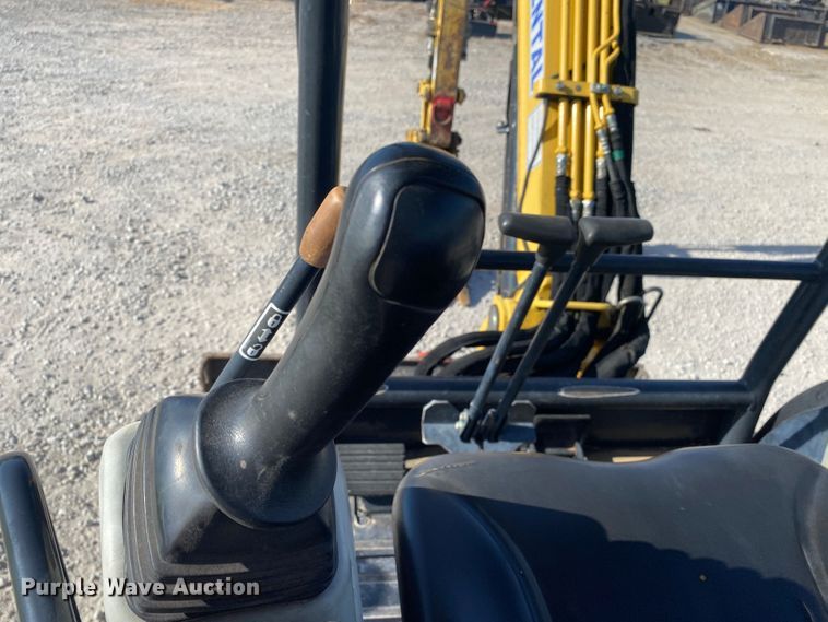 image for item DK6287 2016 Yanmar VI035-6A  mini excavator