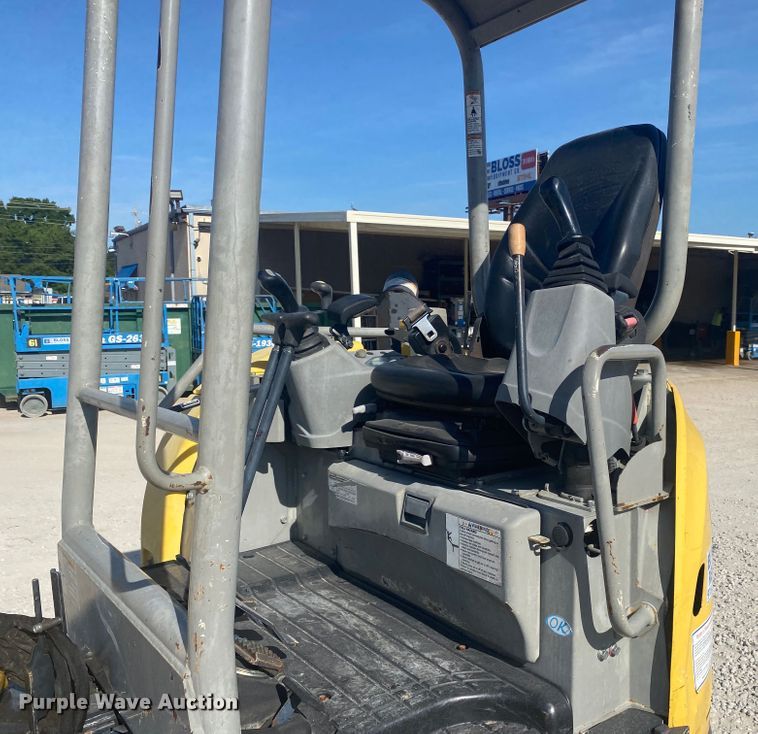 image for item DK6290 2014 Yanmar Vi027-5B  mini excavator