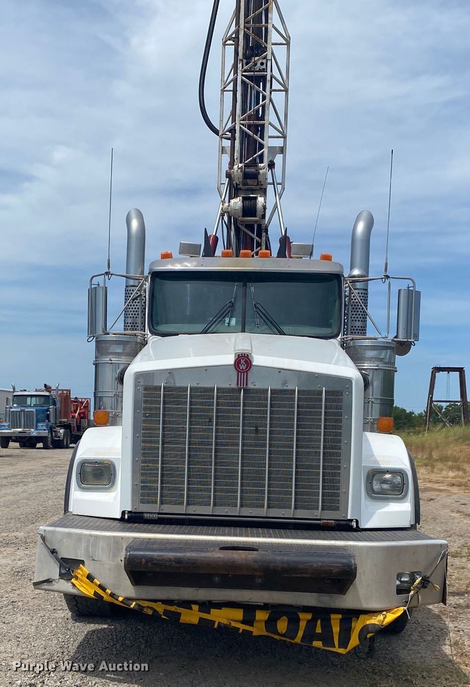 image for item DK6320 2008 Kenworth T800  drilling rig truck
