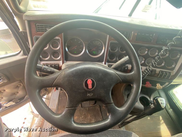 image for item DK6320 2008 Kenworth T800  drilling rig truck