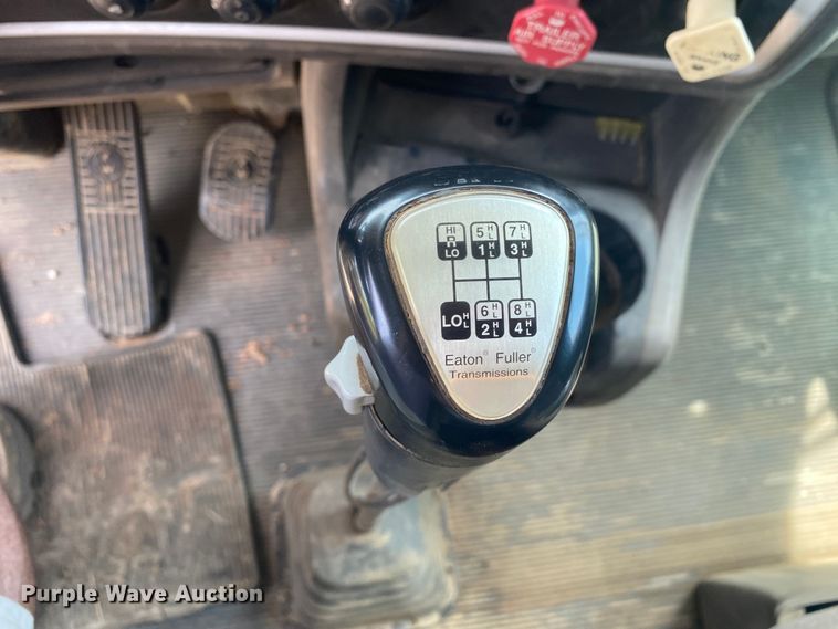 image for item DK6320 2008 Kenworth T800  drilling rig truck