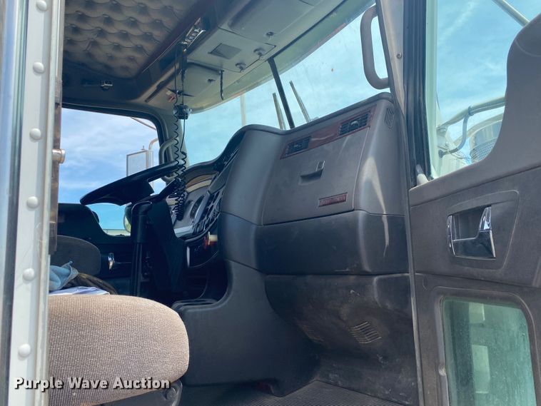 image for item DK6320 2008 Kenworth T800  drilling rig truck