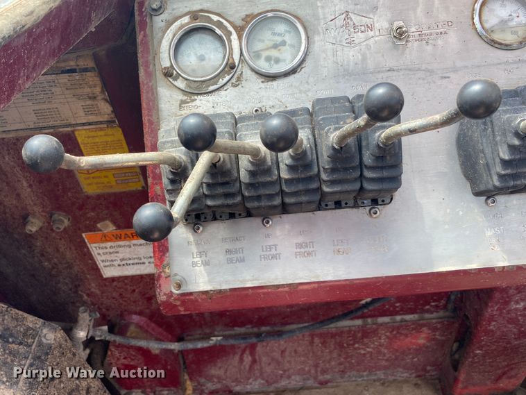 image for item DK6320 2008 Kenworth T800  drilling rig truck