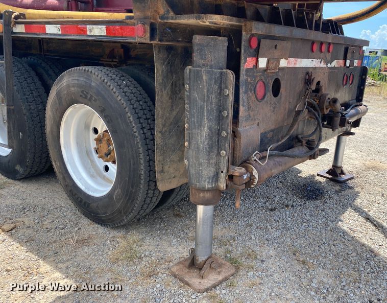 image for item DK6320 2008 Kenworth T800  drilling rig truck