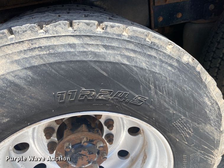 image for item DK6320 2008 Kenworth T800  drilling rig truck