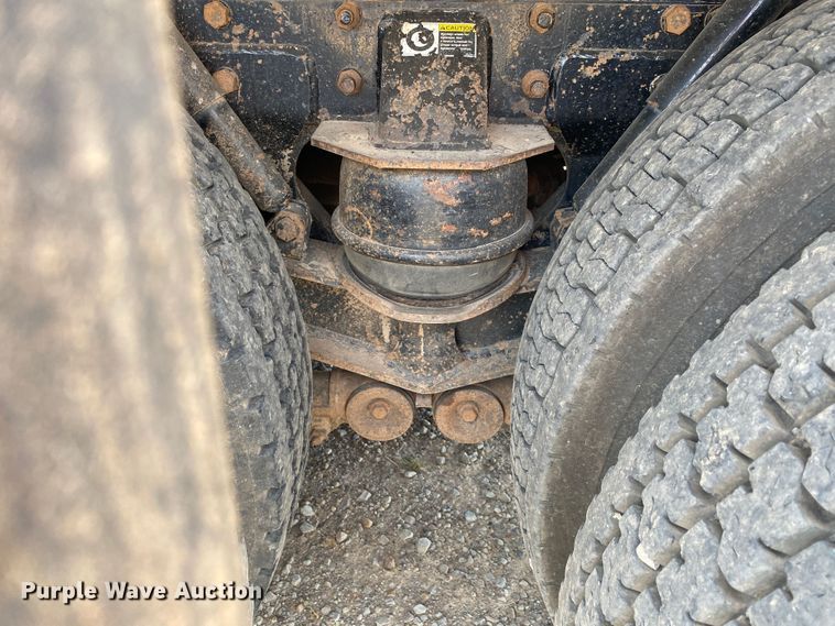 image for item DK6320 2008 Kenworth T800  drilling rig truck