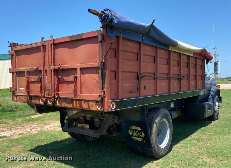 image for item DK6359 1988 Chevrolet C70  grain truck