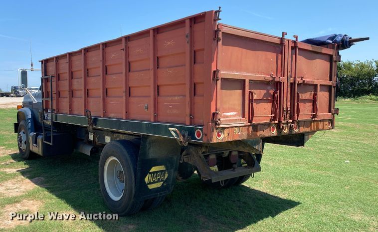 image for item DK6359 1988 Chevrolet C70  grain truck