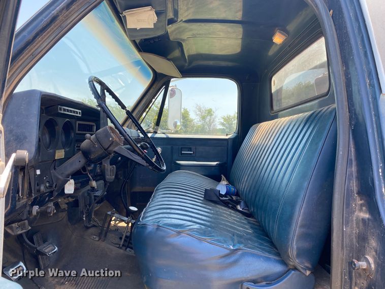 image for item DK6359 1988 Chevrolet C70  grain truck