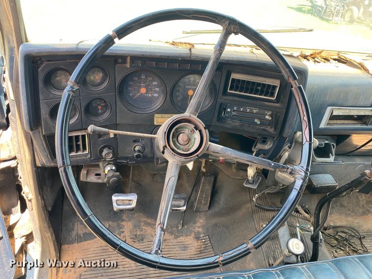 image for item DK6359 1988 Chevrolet C70  grain truck