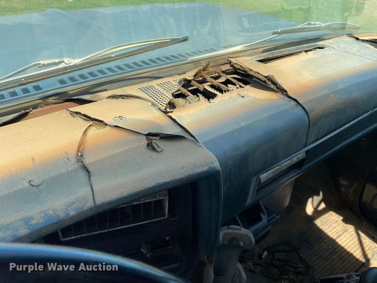 image for item DK6359 1988 Chevrolet C70  grain truck