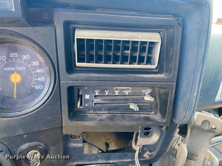 image for item DK6359 1988 Chevrolet C70  grain truck