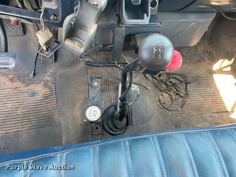 image for item DK6359 1988 Chevrolet C70  grain truck