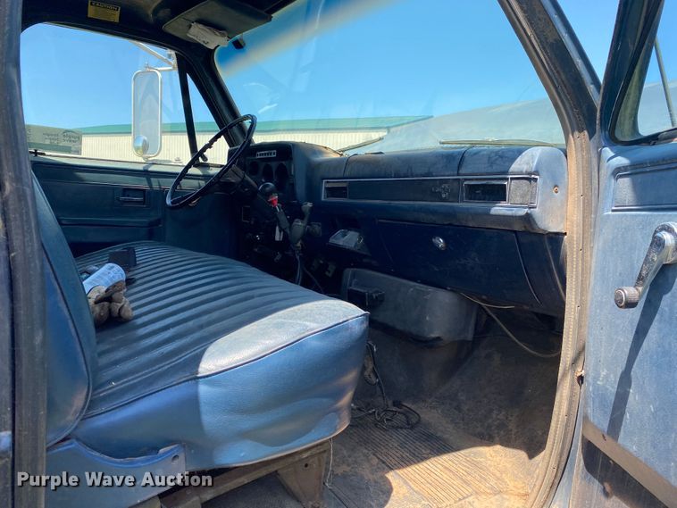 image for item DK6359 1988 Chevrolet C70  grain truck