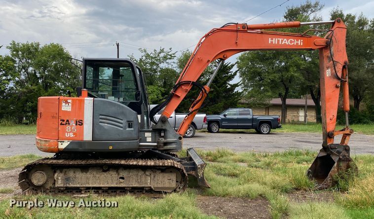 image for item DK6361 2012 Hitachi ZX85USB-3  mini excavator