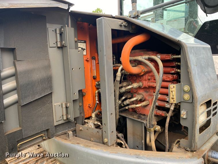 image for item DK6361 2012 Hitachi ZX85USB-3  mini excavator